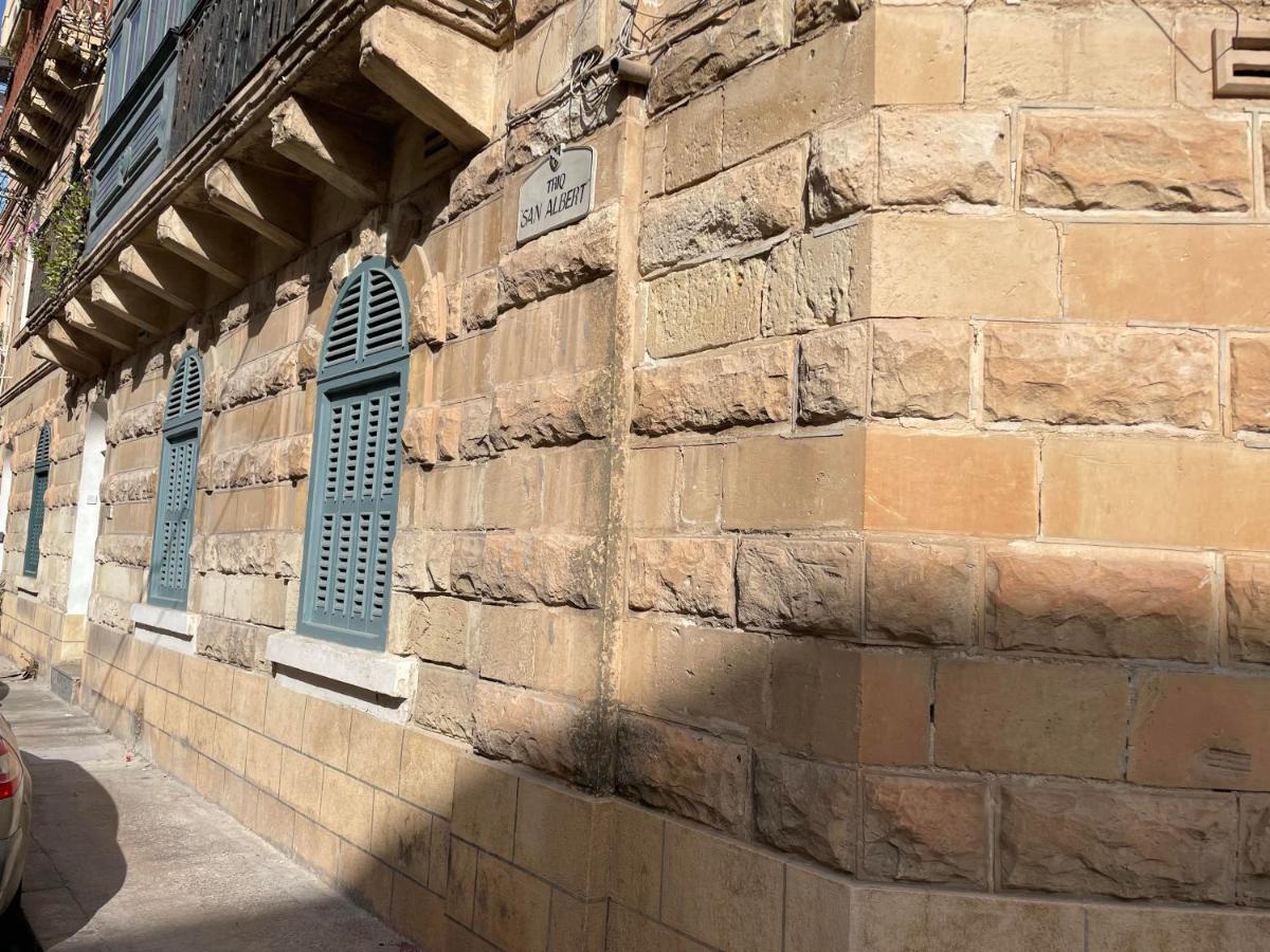 Parisio One Bedroom Maisonette In سليمة المظهر الخارجي الصورة
