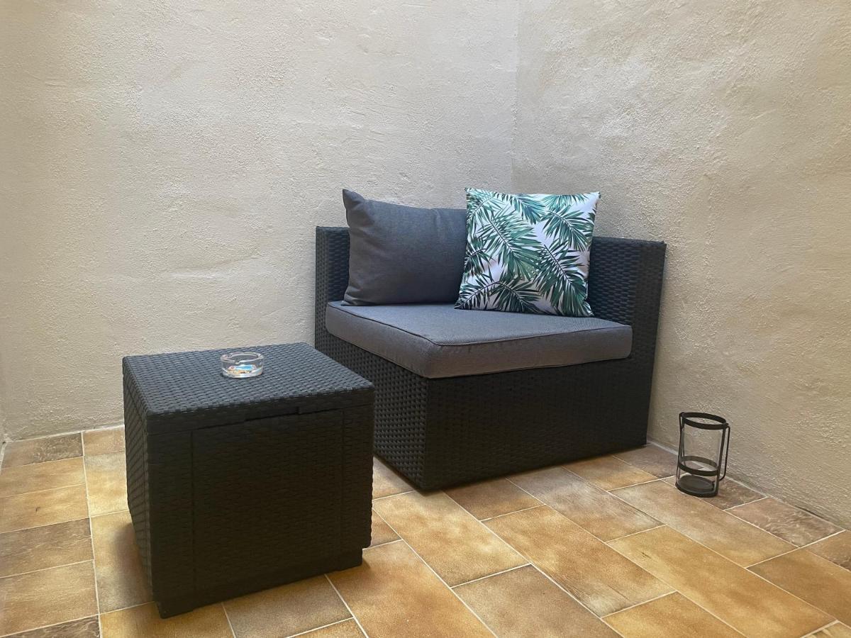 Parisio One Bedroom Maisonette In سليمة المظهر الخارجي الصورة