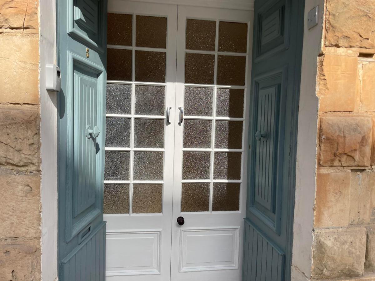 Parisio One Bedroom Maisonette In سليمة المظهر الخارجي الصورة