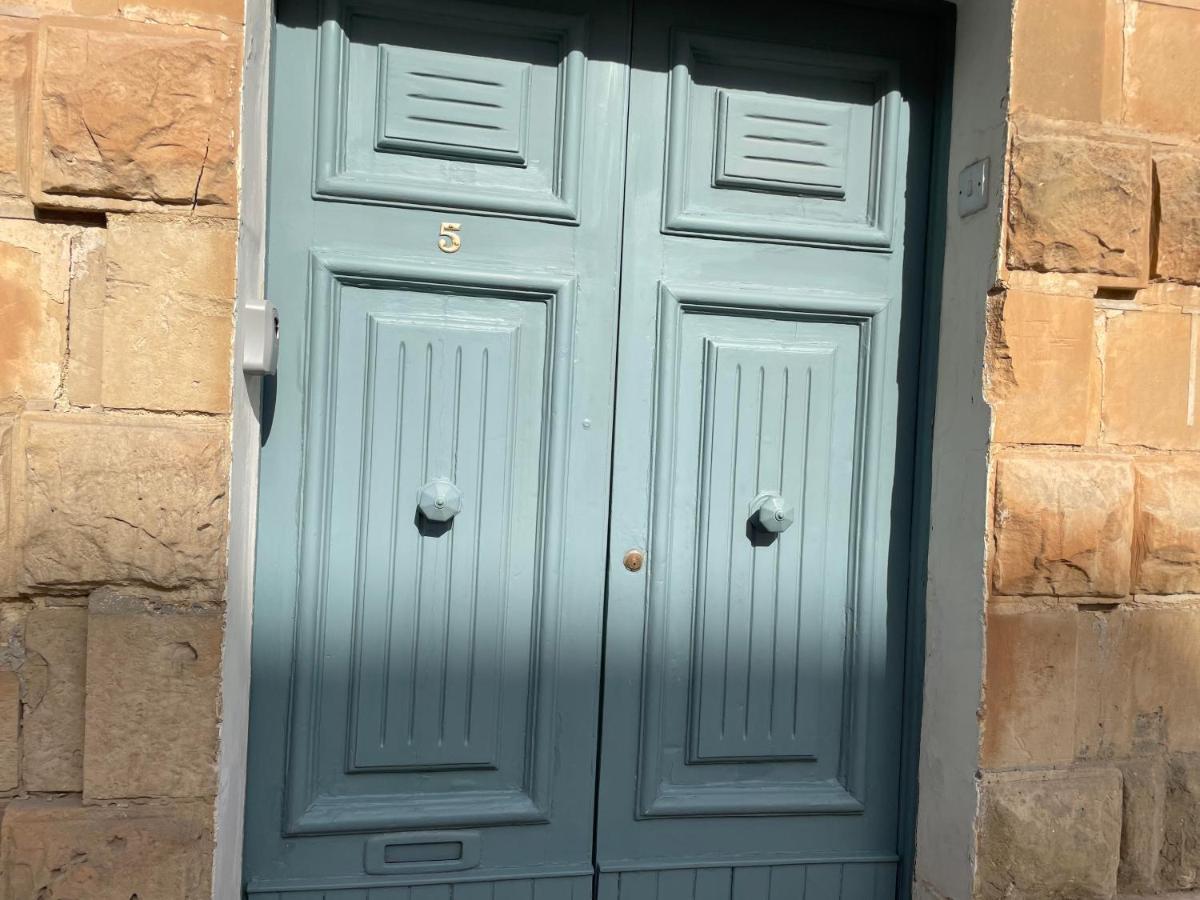 Parisio One Bedroom Maisonette In سليمة المظهر الخارجي الصورة